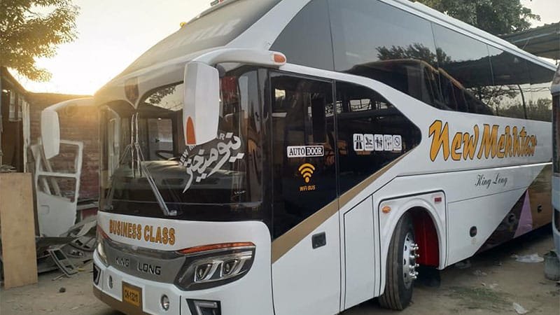 New Mekhtar Quetta to Karachi & Lahore Bus